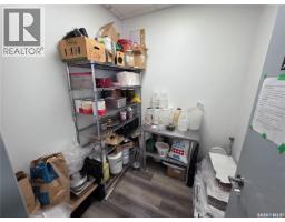 A 2740 Avonhurst Drive, Regina, SK S4R3J4 Photo 17