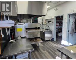 A 2740 Avonhurst Drive, Regina, SK S4R3J4 Photo 7