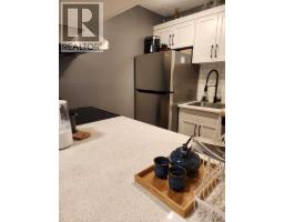 101, 440 Columbia Boulevard W - photo 7