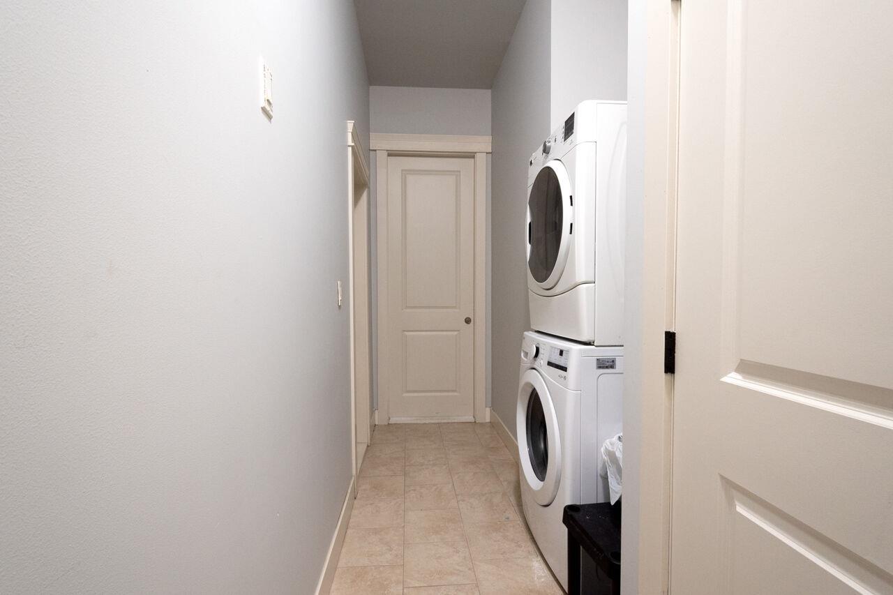 Lower Suite 2 17551 ABBEY DRIVE, Surrey - Image 1