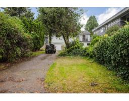 13696 Blackburn Avenue, White Rock, BC V4B2Y8 Photo 25