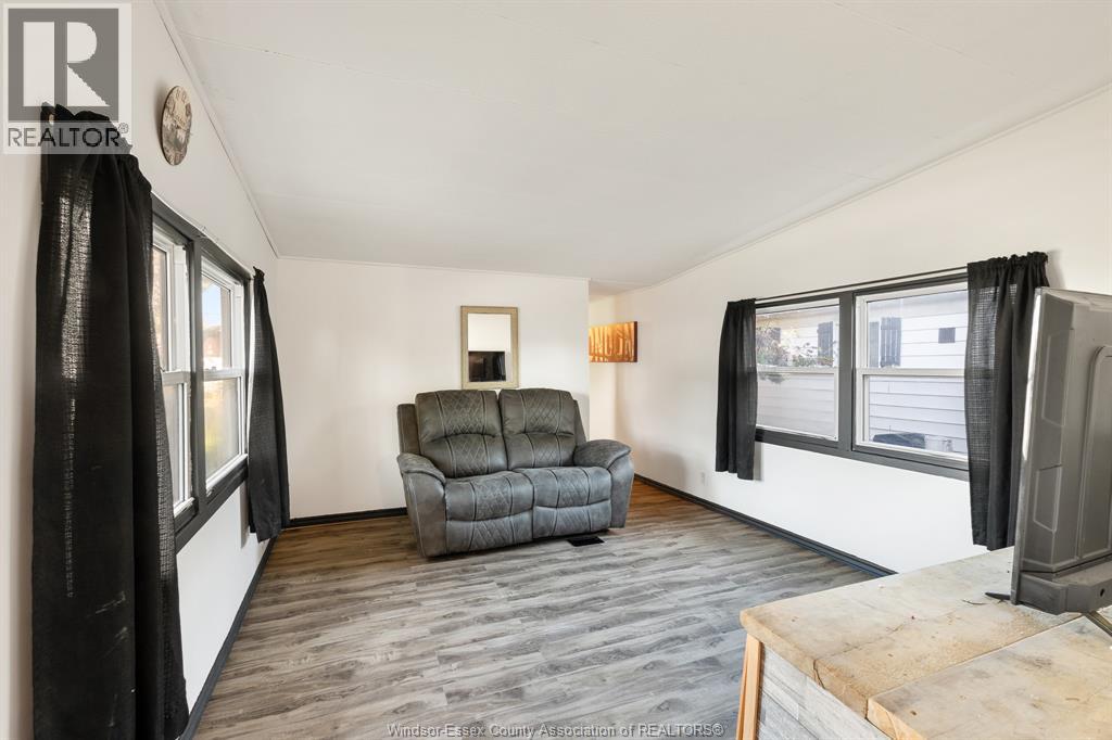 #101 1 Cedar CRESCENT - Image 14