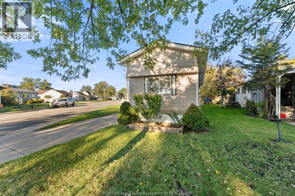 #101 1 Cedar CRESCENT - 3