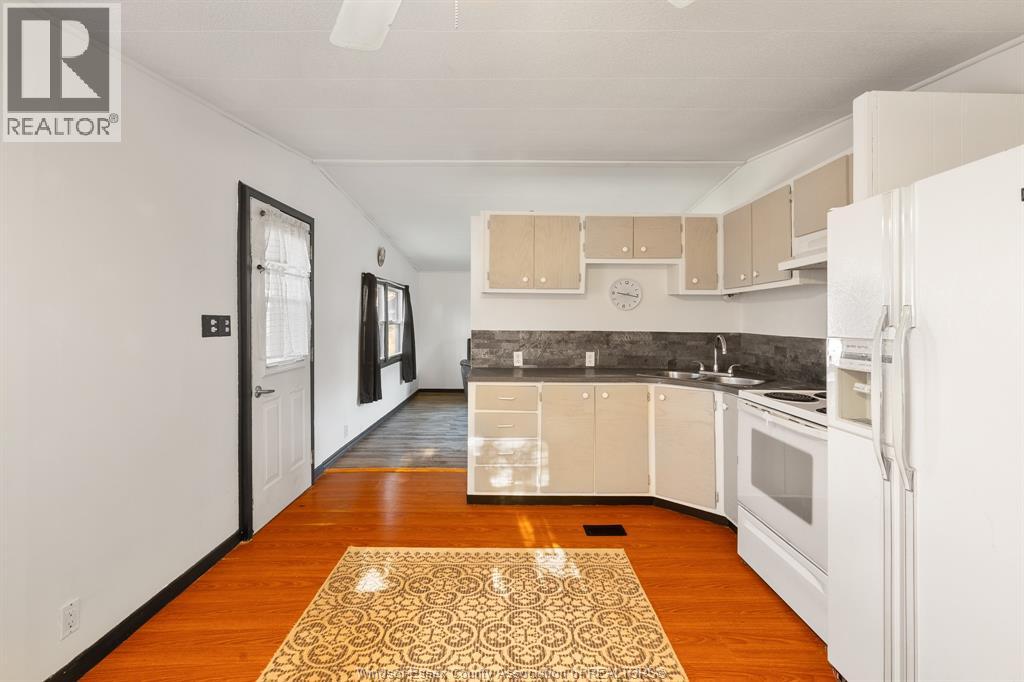 #101 1 Cedar CRESCENT - 8