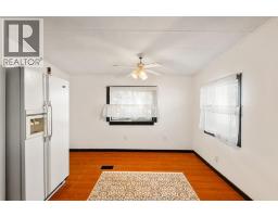 1 Cedar Crescent Unit# 101, Mcgregor, ON N0R1J0 Photo 10