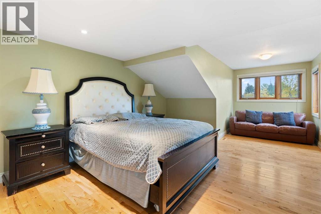 2323 22 Avenue SW - 29