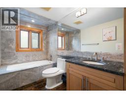 2323 22 Avenue SW - photo 32