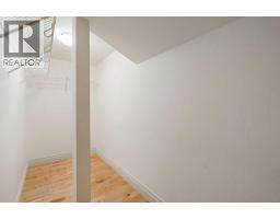 2323 22 Avenue SW - photo 33