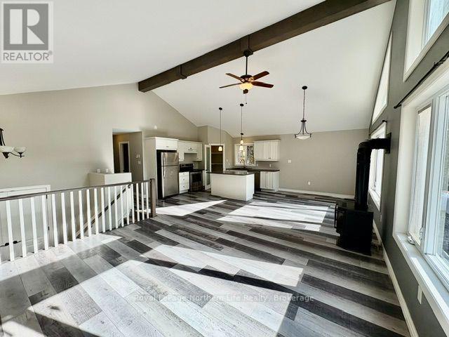 522 HART ROAD - 7