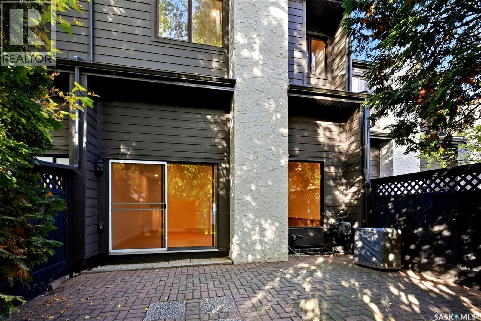 #27 Quincy DRIVE - 44