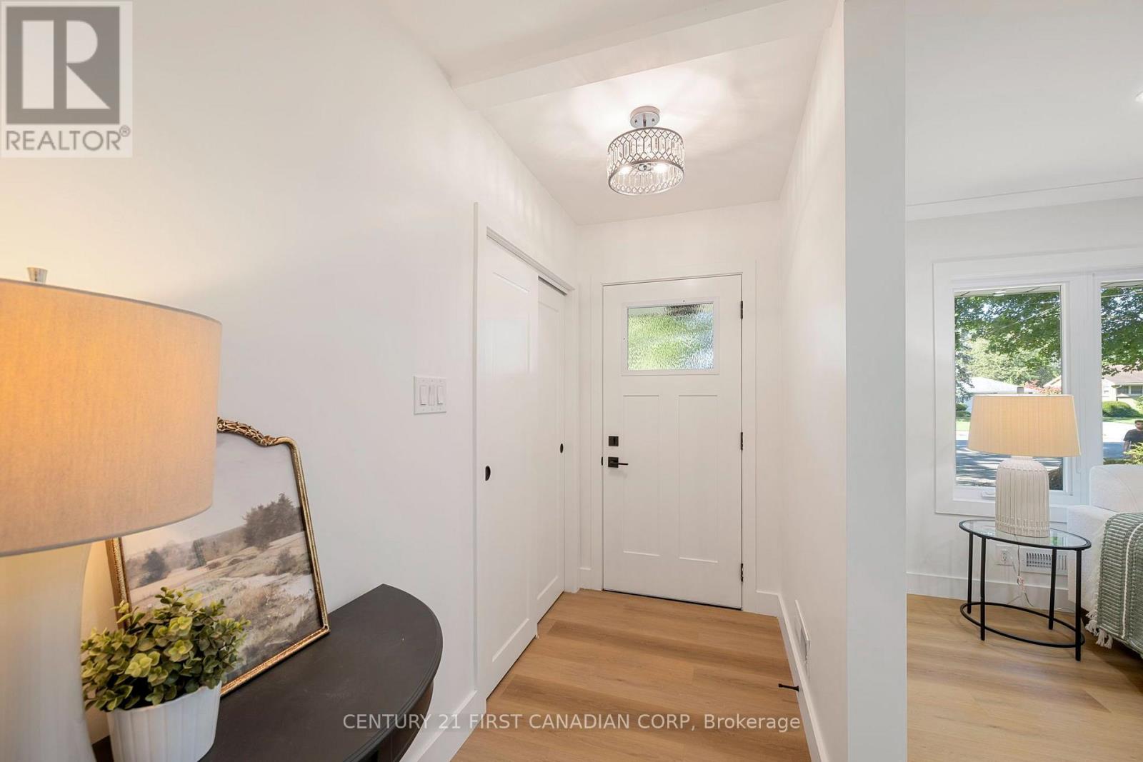 1492 NORTH VERNON AVENUE - 7