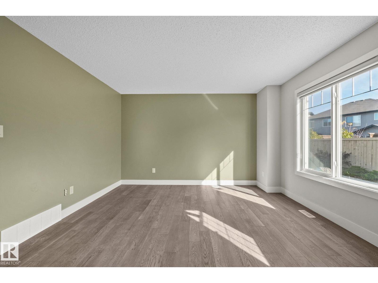 #21 2922 MAPLE WY NW - 5