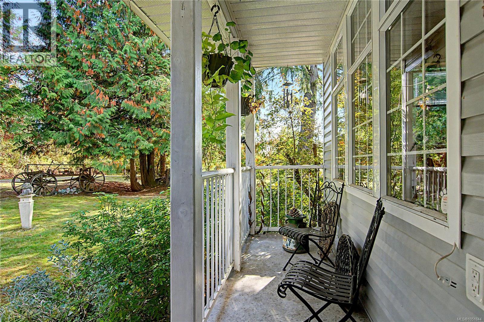 2060 Huddington Rd - Image 26