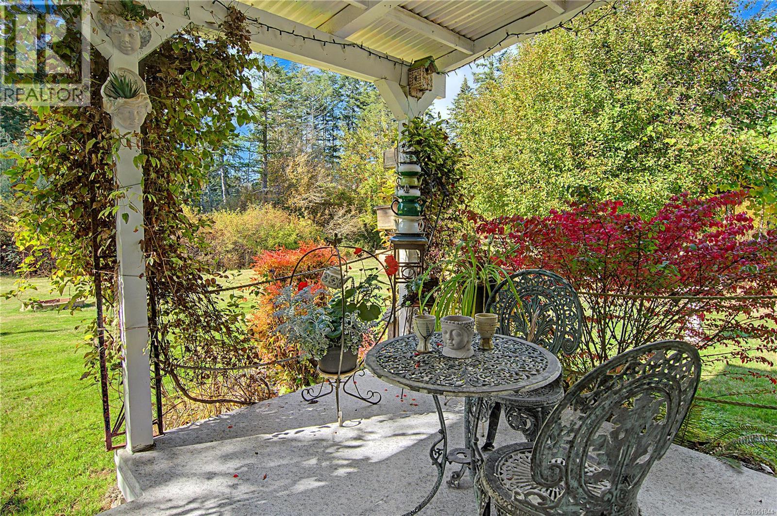2060 Huddington Rd - Image 31