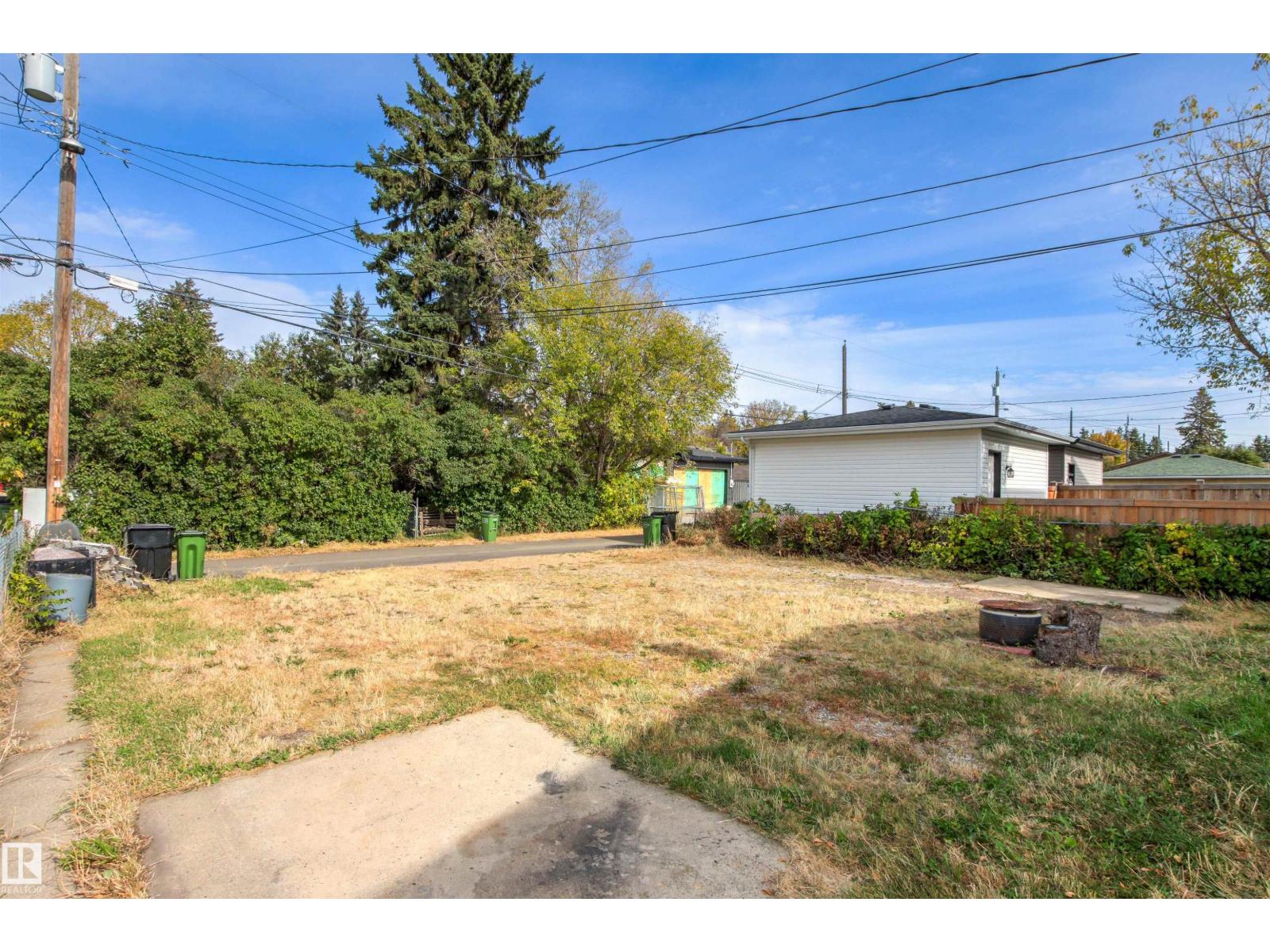 #10550 10552 62 AV NW - 48