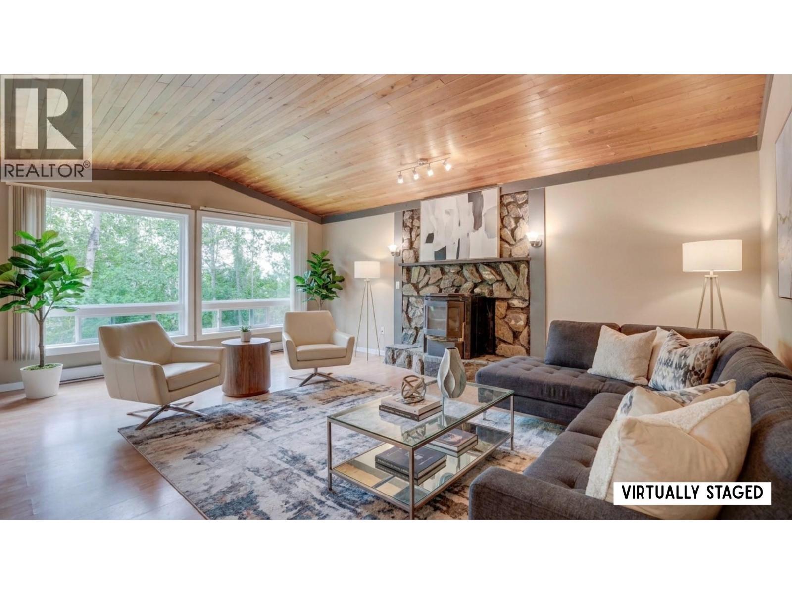 454 Grandview Bench Road, Salmon Arm - Image 1