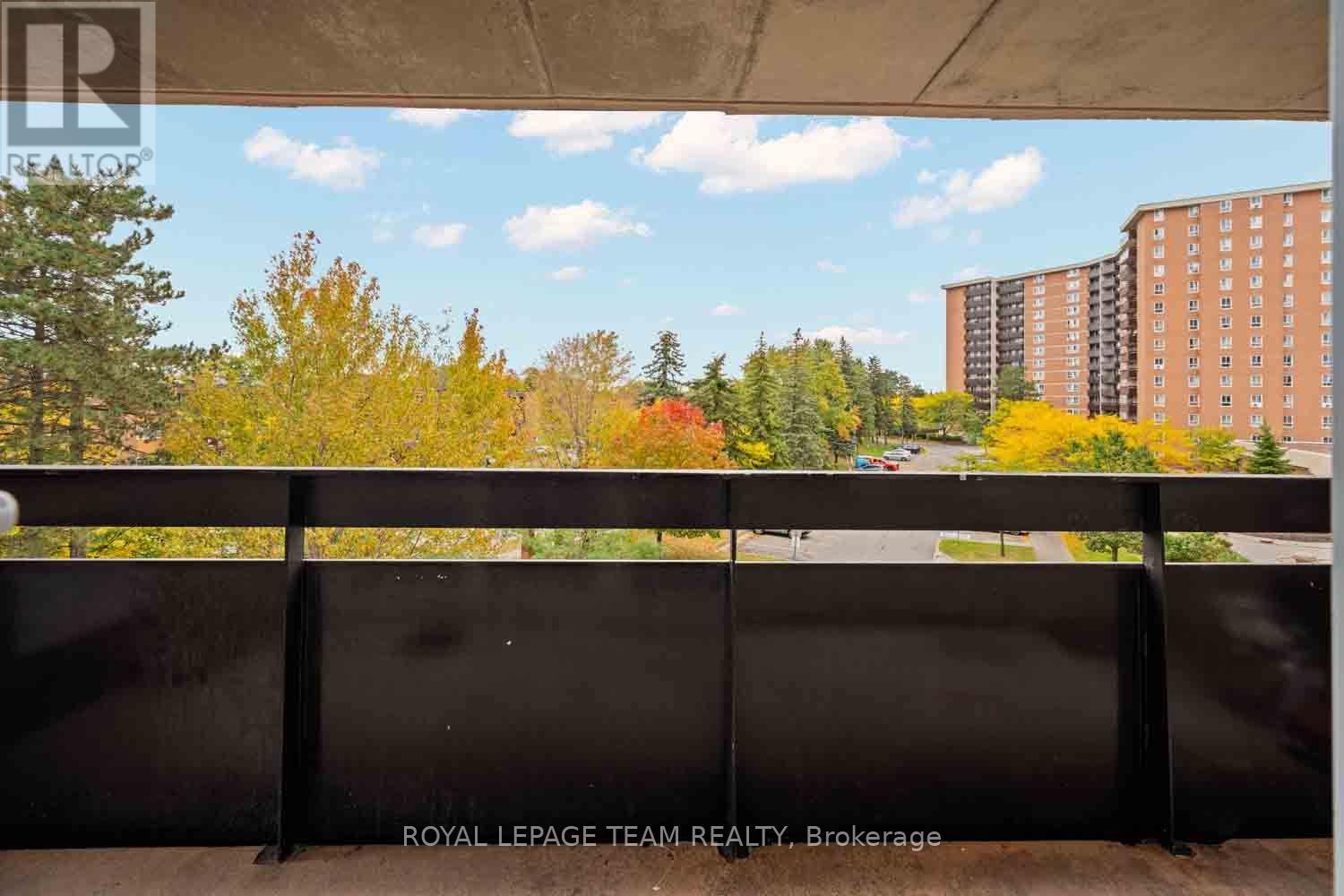 #409 2000 JASMINE CRESCENT - Image 29