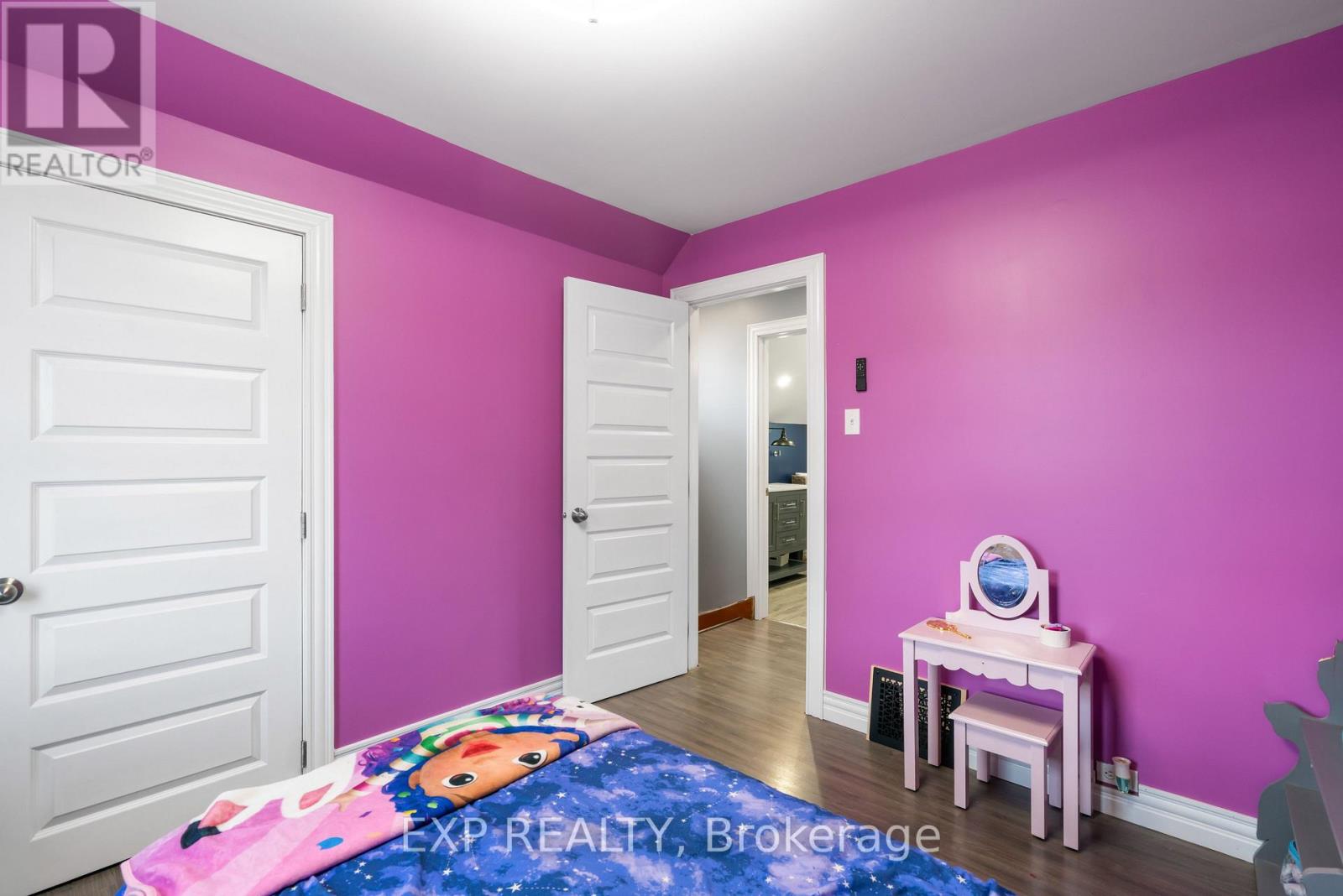 206 FIFTH STREET W - 20