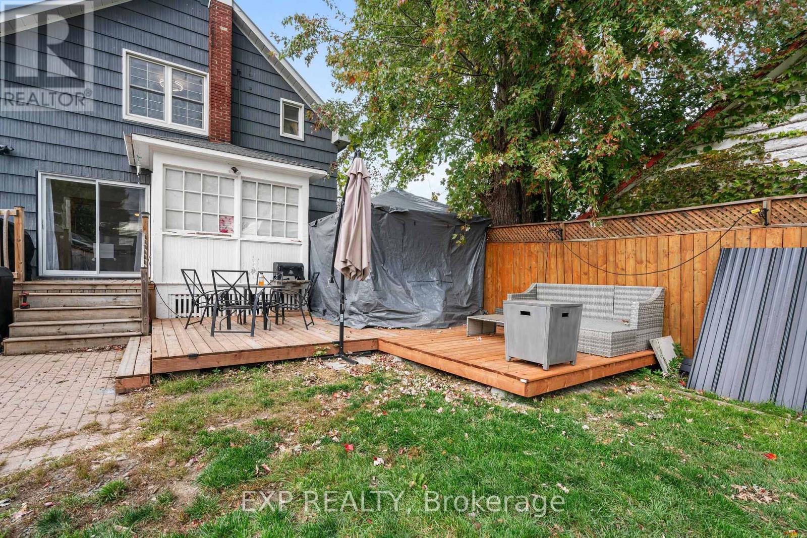 206 FIFTH STREET W - 24