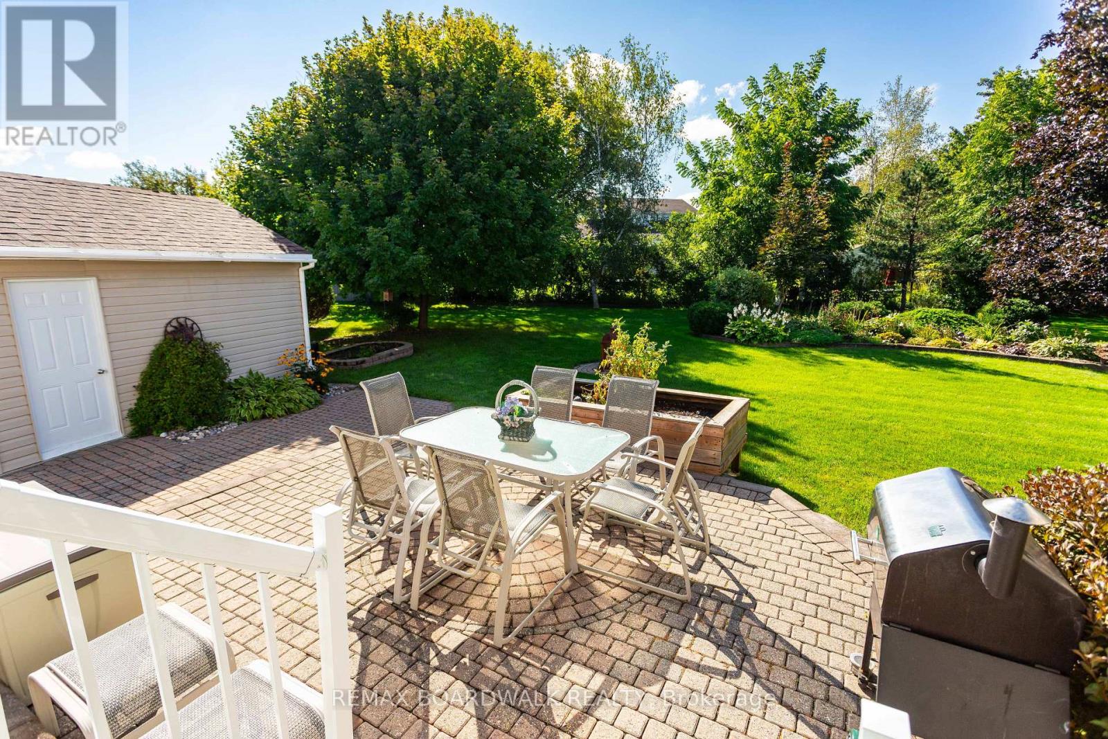 32 FAUCHER BOULEVARD - Image 36
