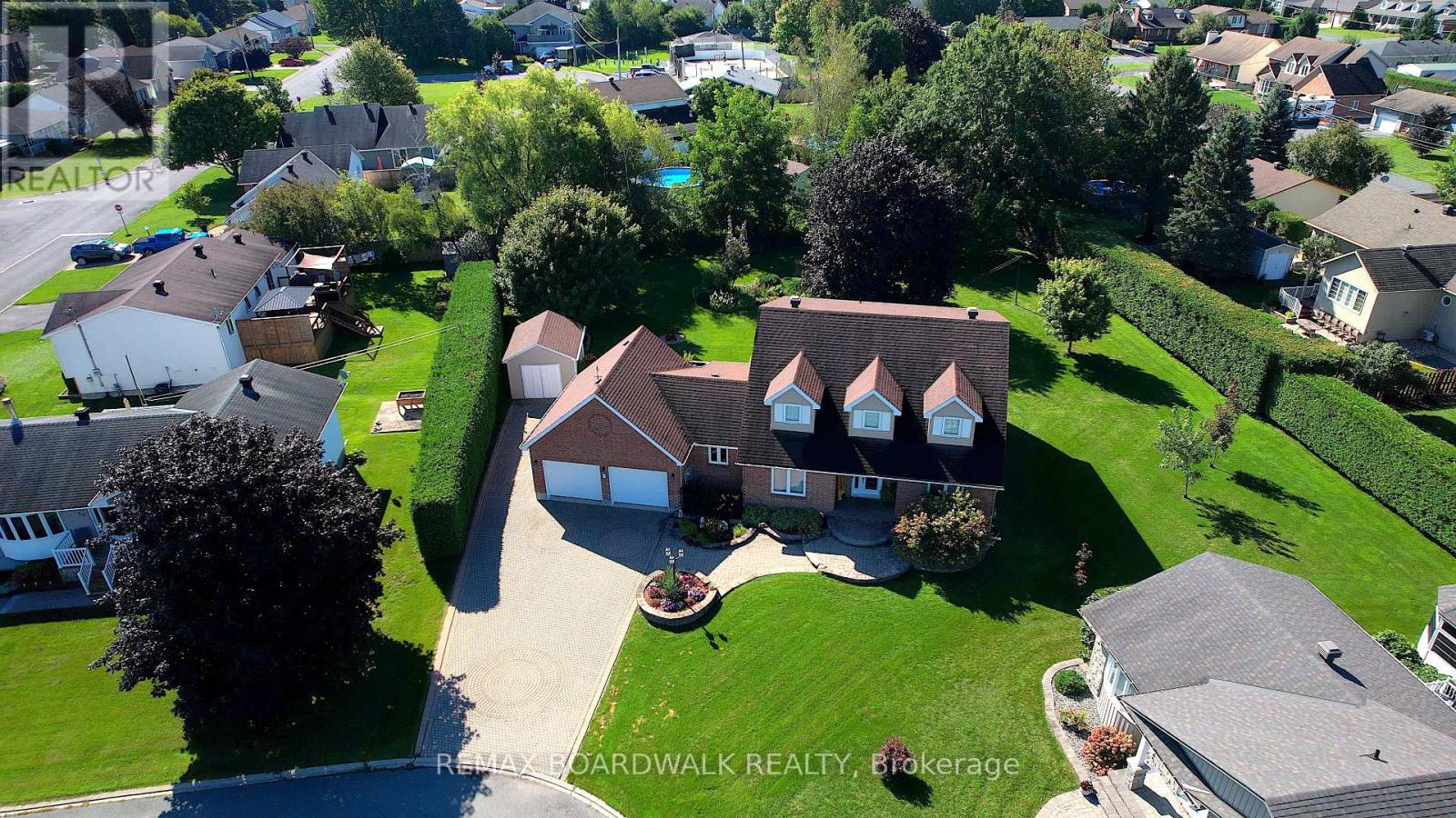 32 FAUCHER BOULEVARD - Image 4