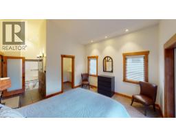7305 Copperhorn Drive, Radium Hot Springs, BC V0A1M0 Photo 24