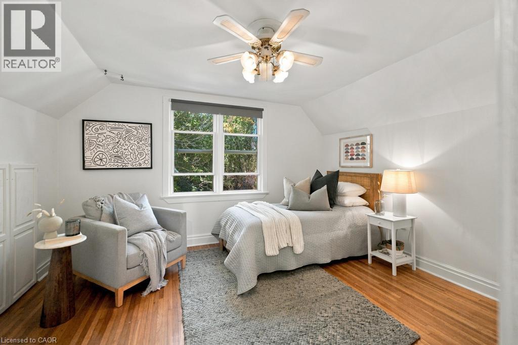 284 East 21st Street — photo 16