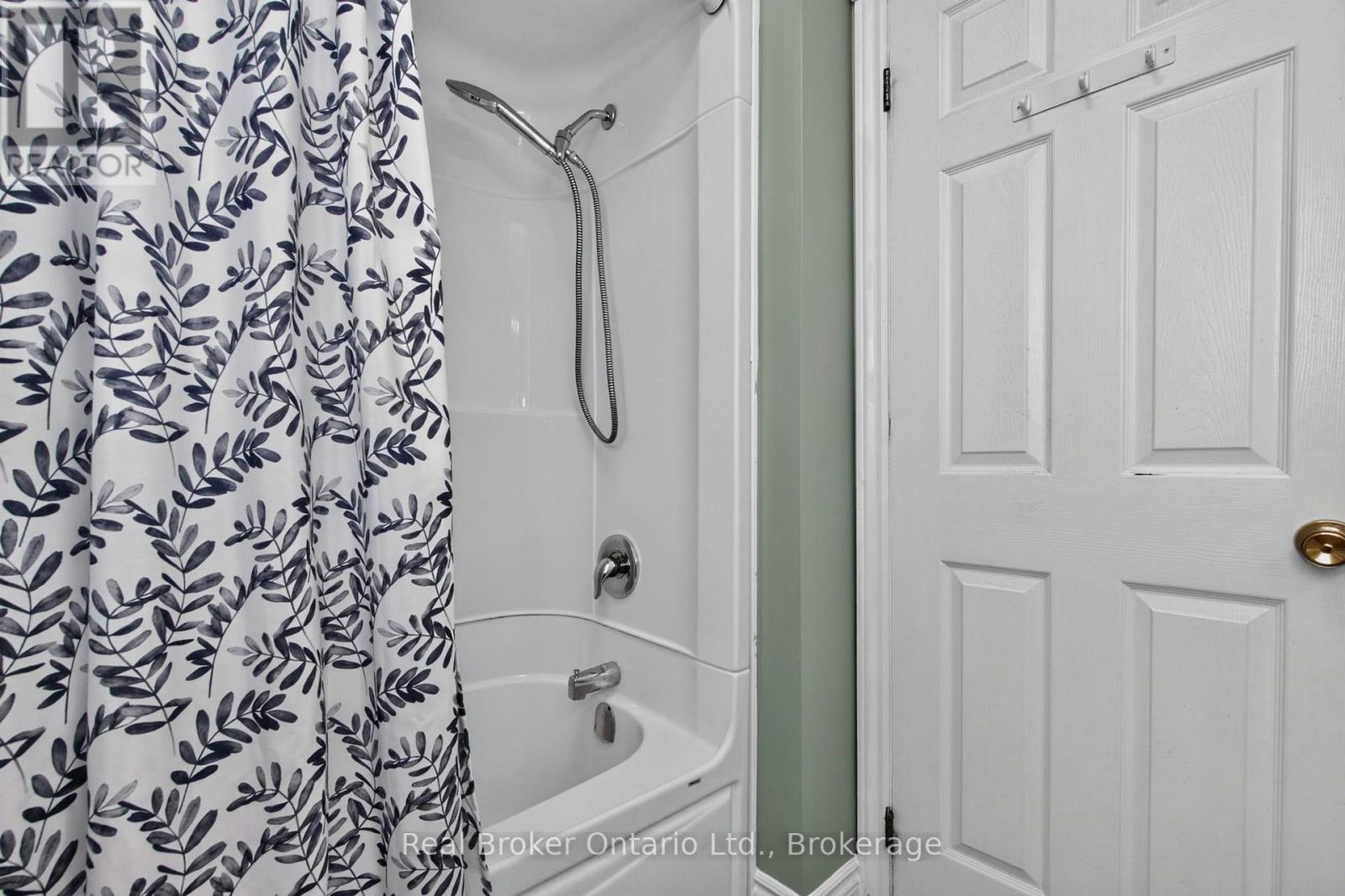 320 LAFONTAINE ROAD W - Image 23