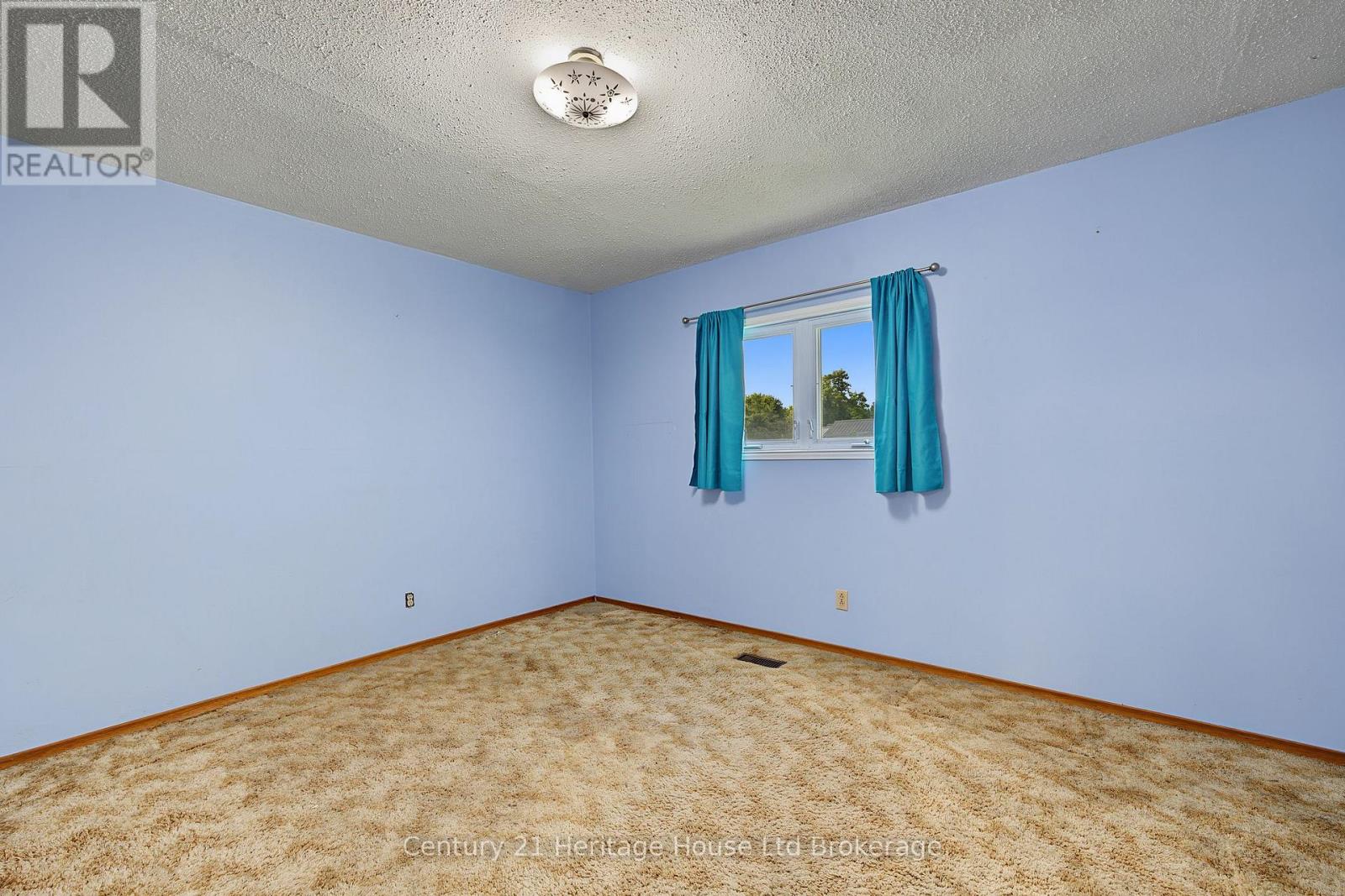 17846 EVELYN DRIVE - 14