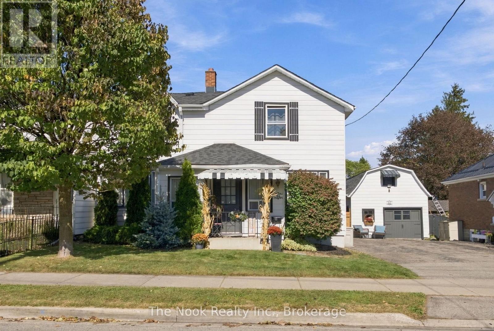 64 Wellington Street, Clarington, ON photo 50