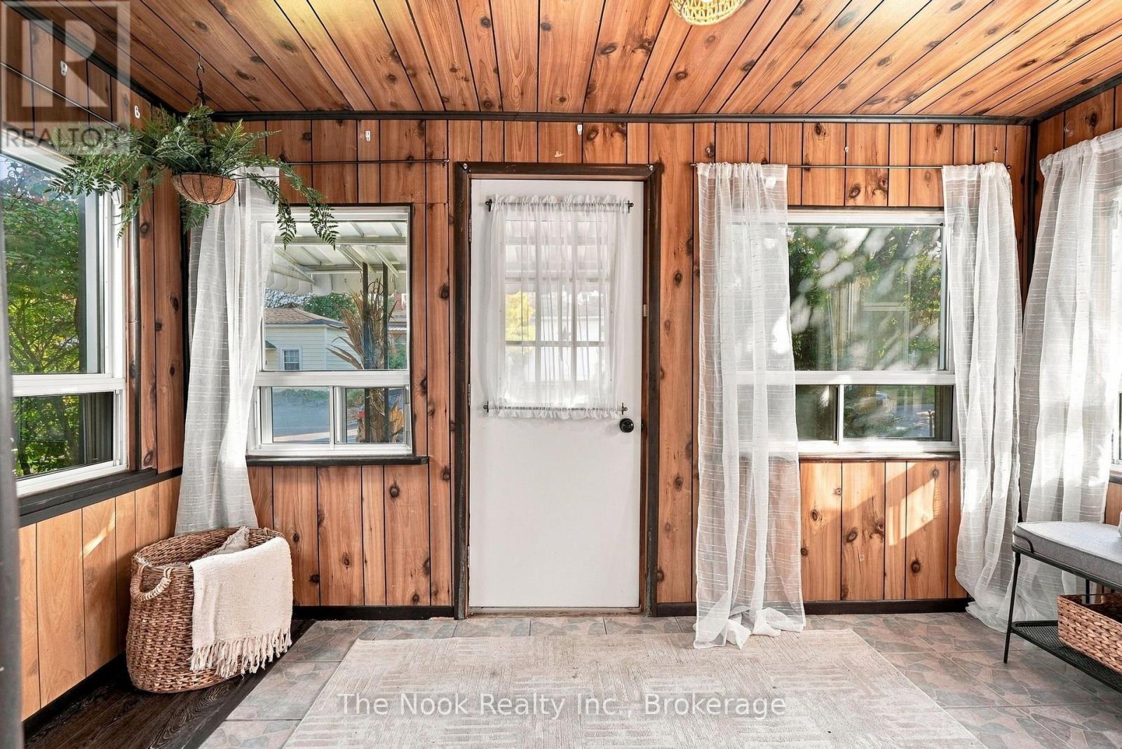 64 Wellington Street, Clarington, ON photo 7