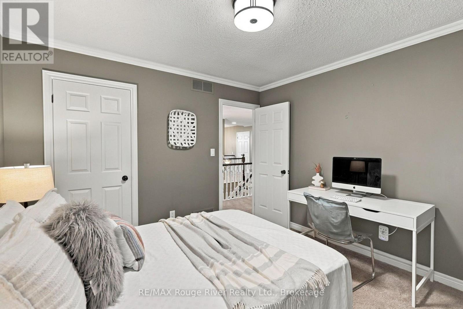 264 Ryerson Crescent, Oshawa, ON photo 24