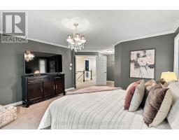 264 Ryerson Crescent, Oshawa, ON L1G8B7 Photo 20