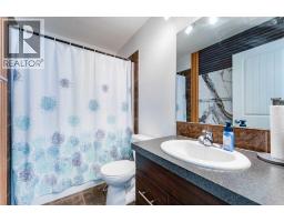 249 Copperpond Landing Se, Calgary, AB T2Z1G6 Photo 40