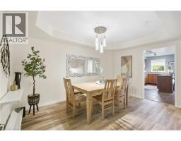 Living room - 219 Gatwick Drive, Oakville, ON L6H6T6 Photo 12