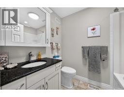 821 Carriage Way, Sarnia, ON N7W0A5 Photo 23
