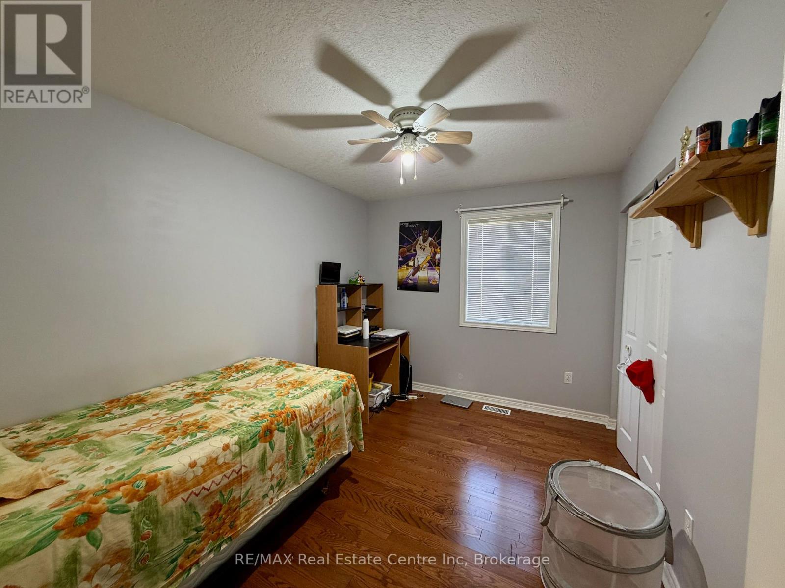 162 Clairfields Drive West — photo 18