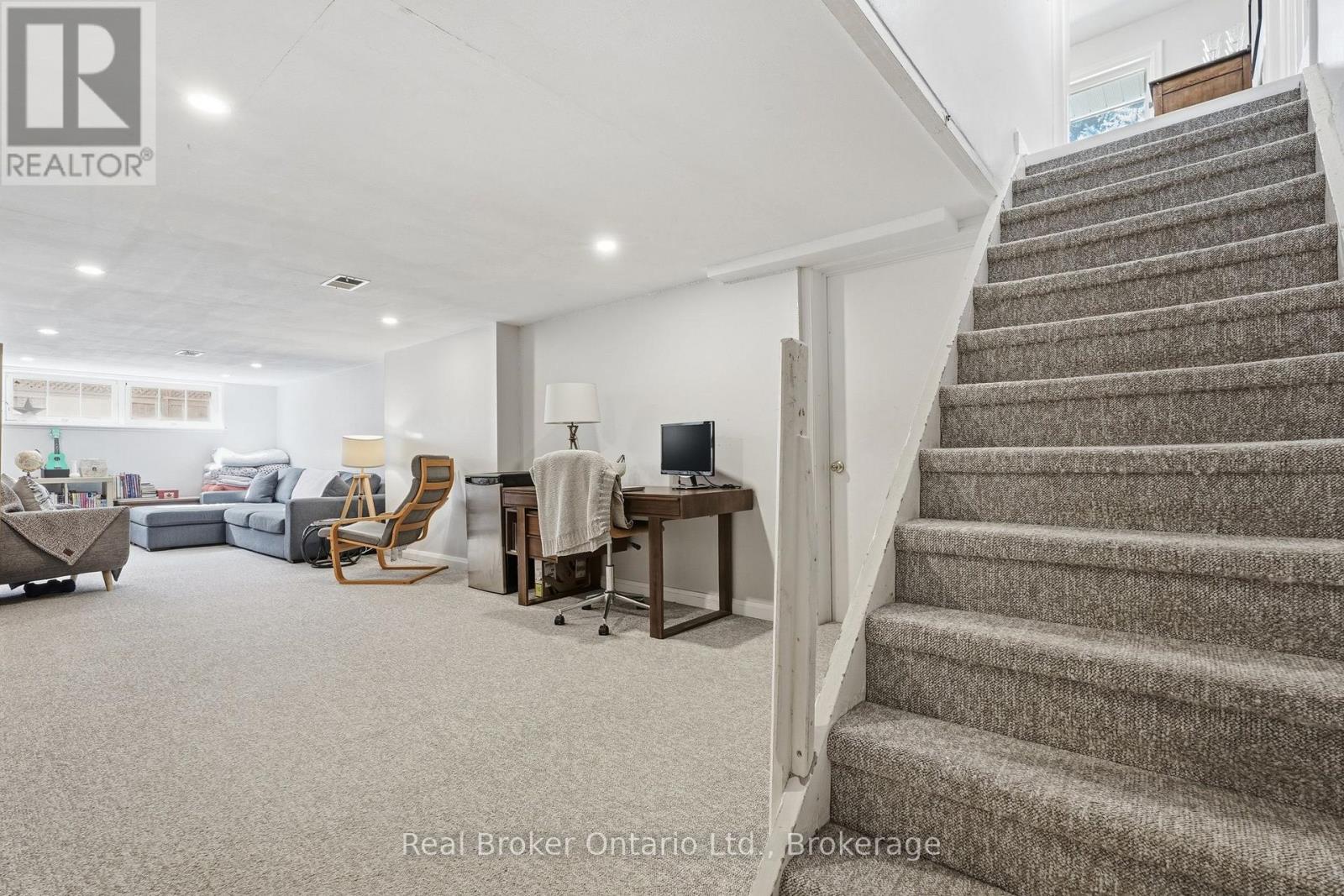 68 EMMA STREET - 25