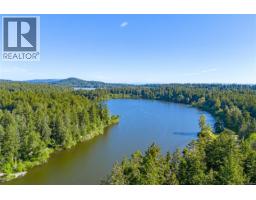 4413 Strom Ness Pl, Saanich, BC V8Z6S7 Photo 43