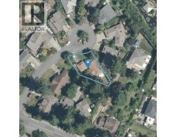 4413 Strom Ness Pl, Saanich, BC V8Z6S7 Photo 44