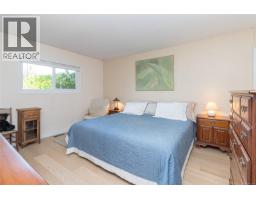 4413 Strom Ness Pl, Saanich, BC V8Z6S7 Photo 22