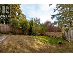 4413 Strom Ness Pl, Saanich, BC V8Z6S7 Photo 35