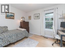 4413 Strom Ness Pl, Saanich, BC V8Z6S7 Photo 29