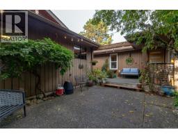 4413 Strom Ness Pl, Saanich, BC V8Z6S7 Photo 38