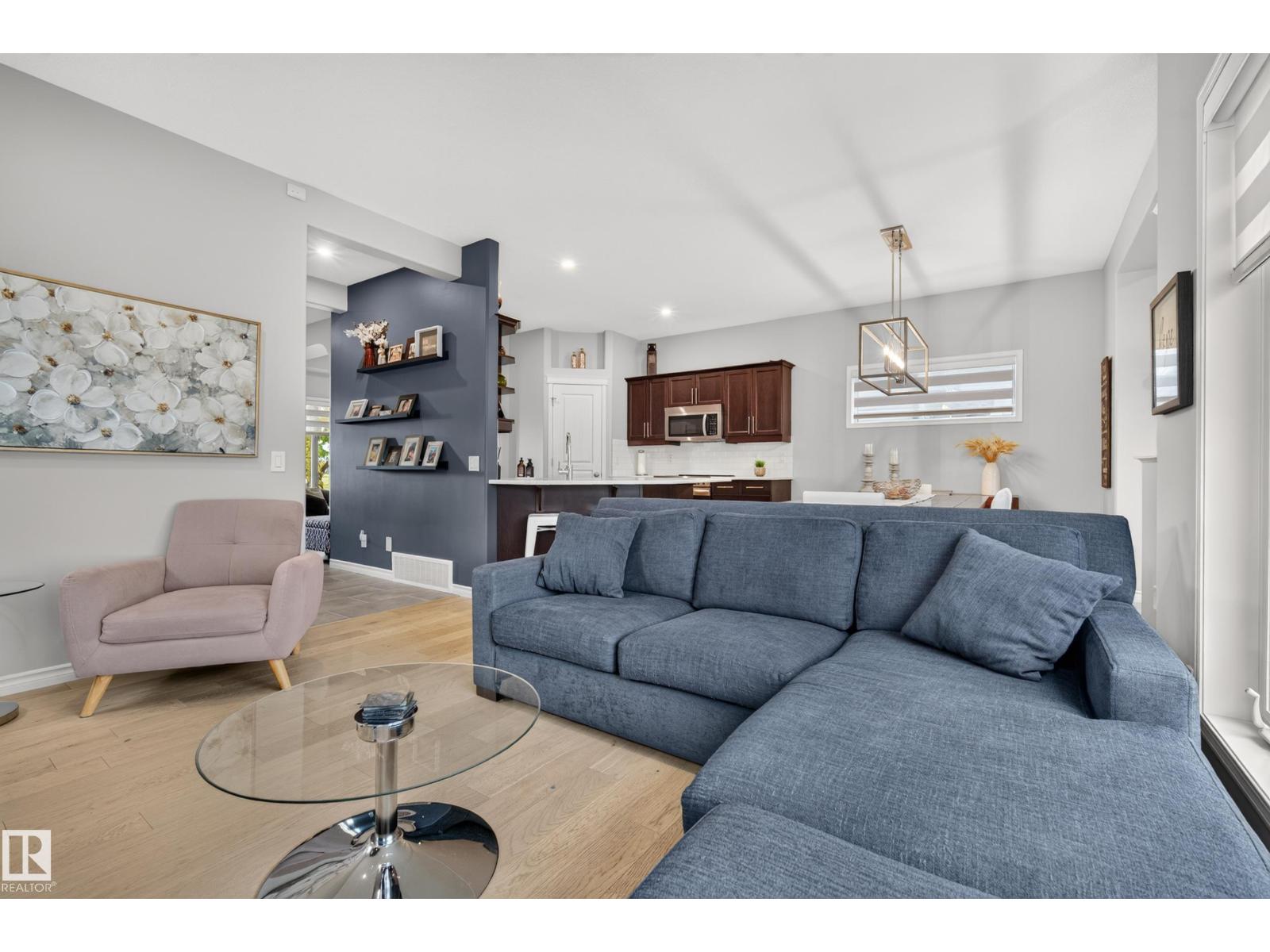 7161 South Terwillegar Drive NW, South Terwillegar — photo 15 of 30: Property photo