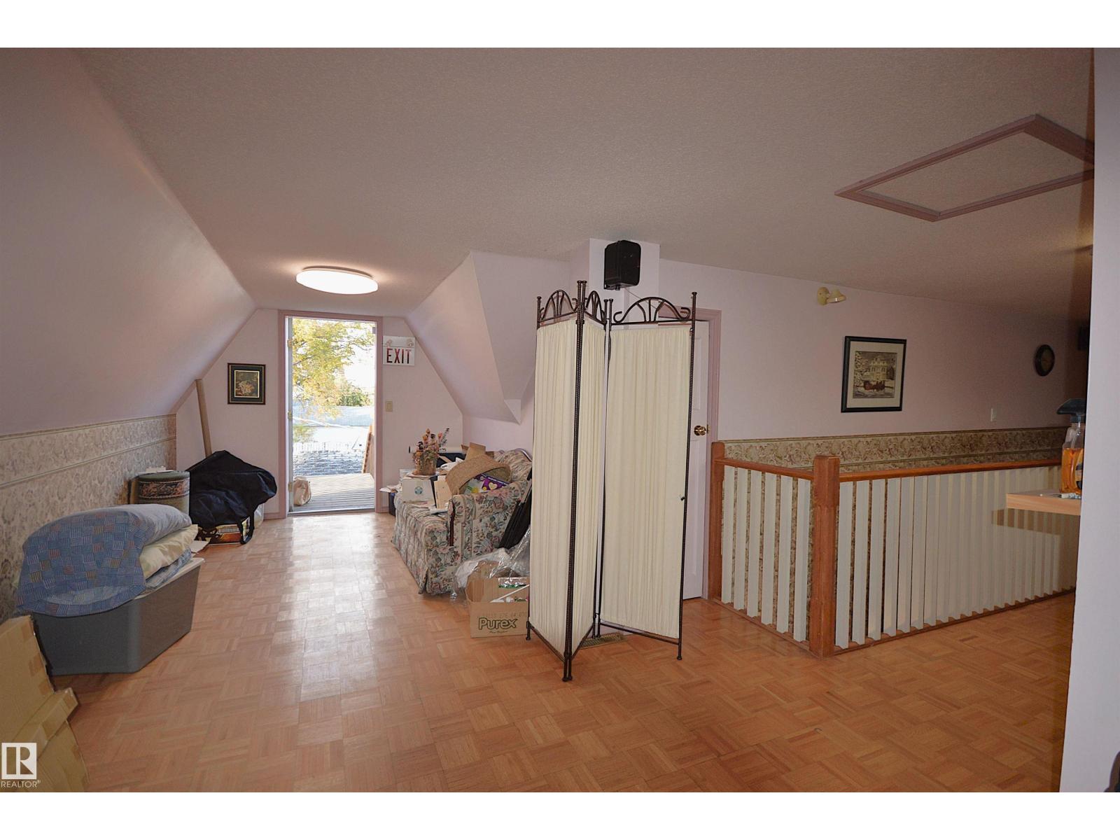 5023 51 AVE AV - 39