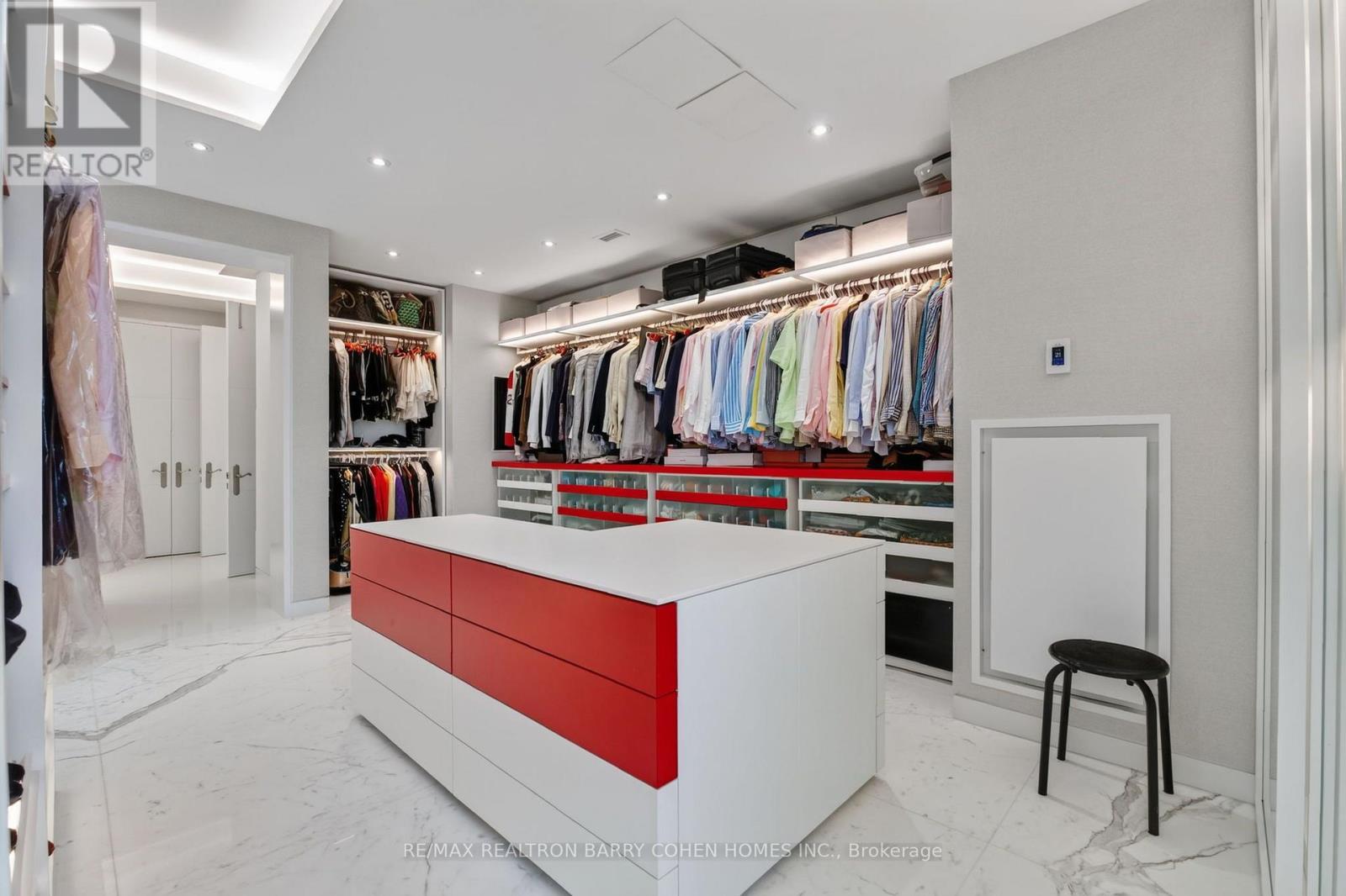 #1602 80 YORKVILLE AVENUE - 19