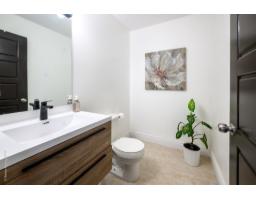 Bathroom - 208 Rue Paul-laframboise, Gatineau, QC J8R0H9 Photo 9