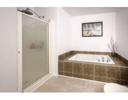 208 Rue Paul-laframboise, Gatineau, QC J8R0H9 Photo 16