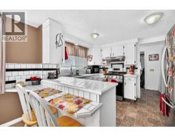 102 4 Avenue SE - photo 13